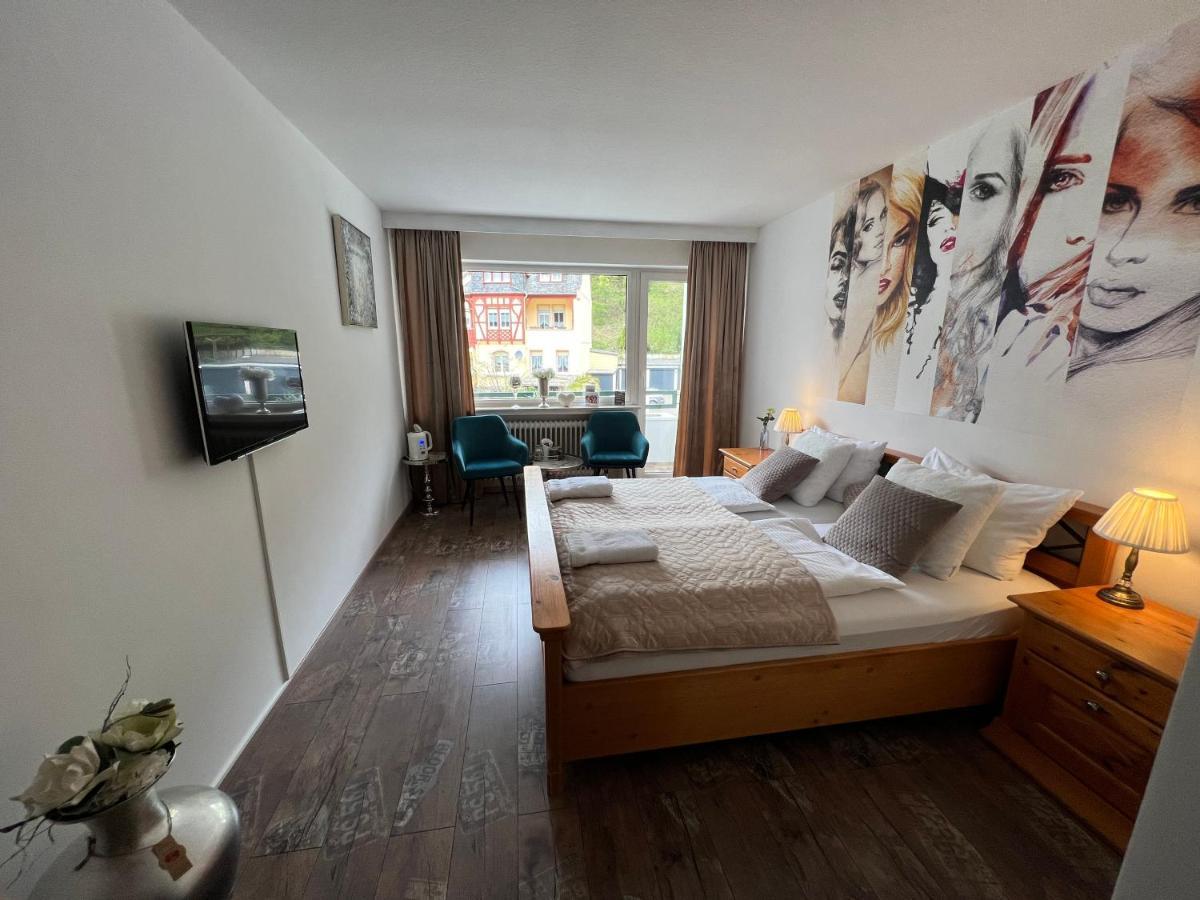 Hotel Schwanenweiher Bad Bertrich Ngoại thất bức ảnh